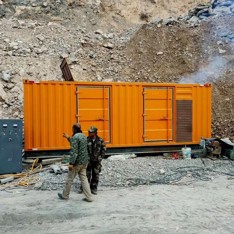 文成如何选择适合自己的 800KW 柴油发电机组？