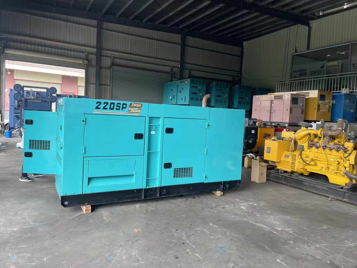 文成800kW 柴油发电机的输出电流波动范围是多少？