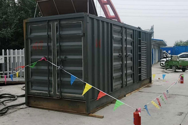 文成发电机租赁空气滤清器多久更换一次？